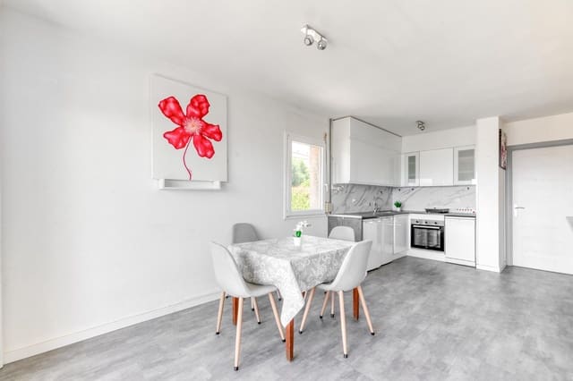 2 soverom Leilighet til salgs i Roses - € 223 000 (Ref: 9913309)