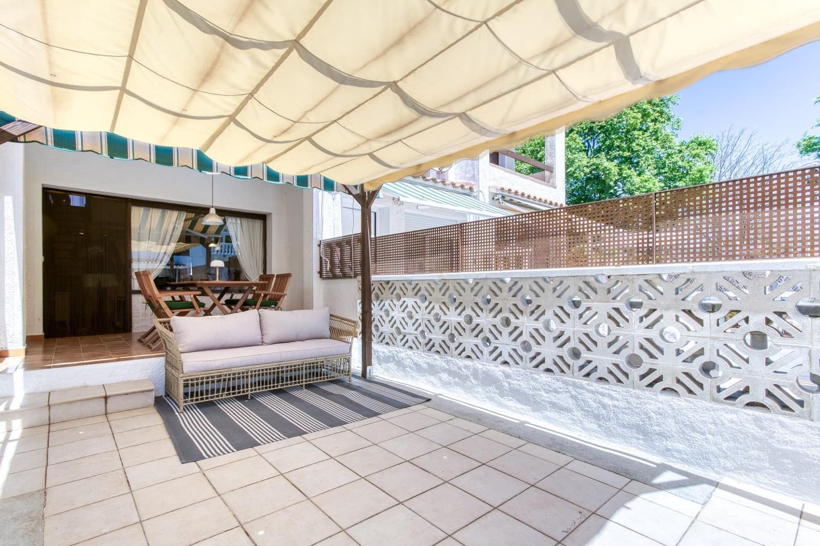 2 sovrum Hus till salu i Empuriabrava - 249 000 € (Ref: 9920575)