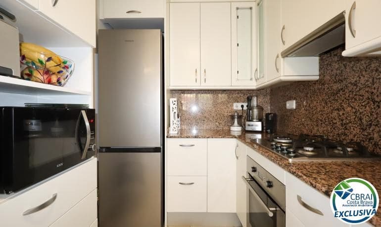 2 slaapkamer Huis te koop in Llanca met garage - € 435.000 (Ref: 9936527)