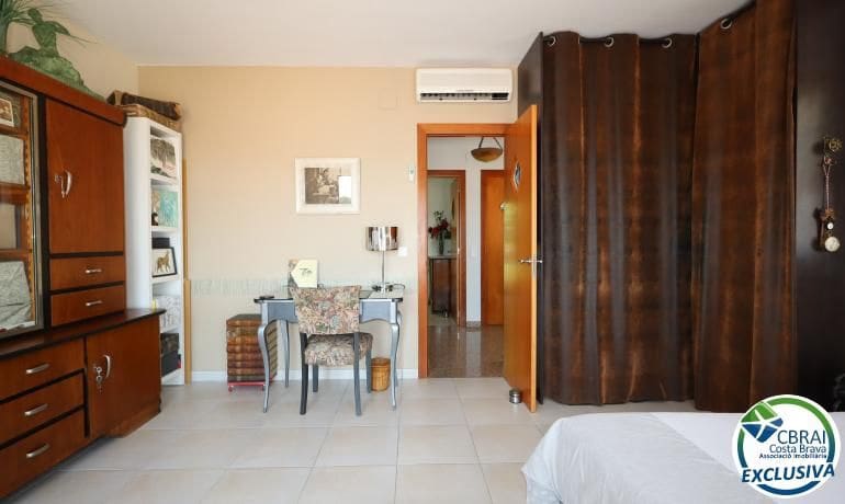 2 slaapkamer Huis te koop in Llanca met garage - € 435.000 (Ref: 9936527)