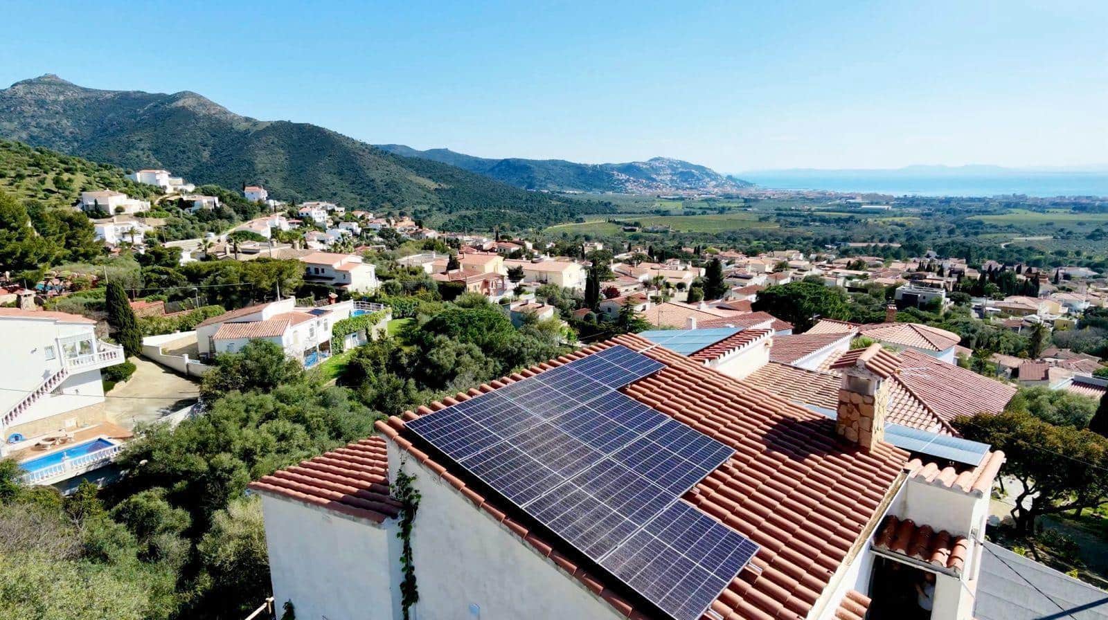 1 chambre Finca/Maison de Campagne à vendre à Roses avec piscine - 650 000 € (Ref: 9942659)