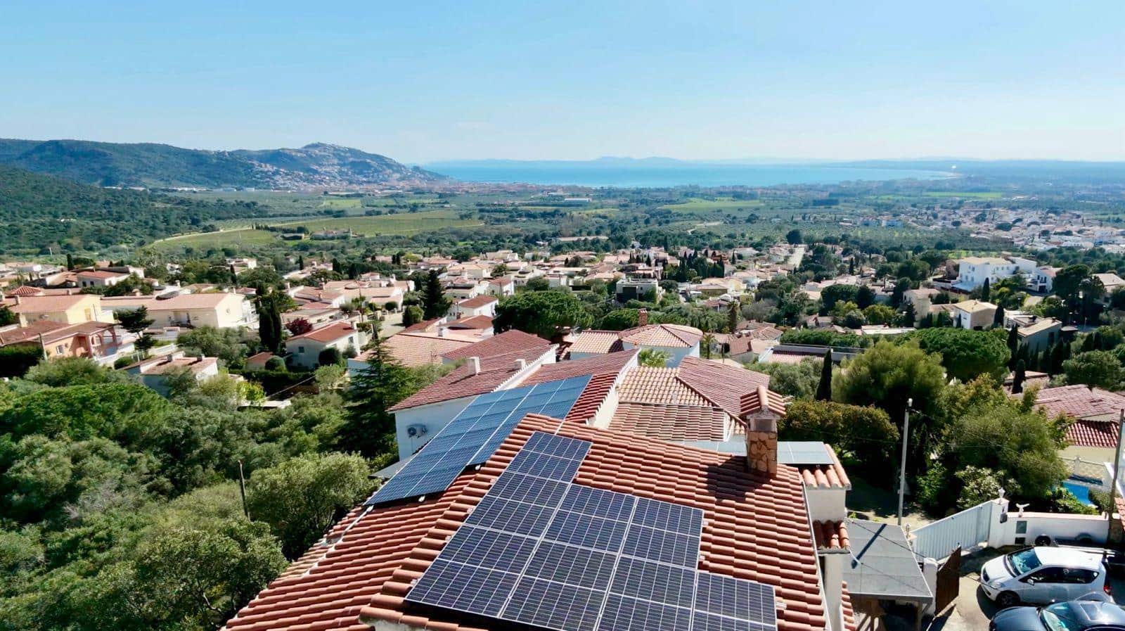 1 chambre Finca/Maison de Campagne à vendre à Roses avec piscine - 650 000 € (Ref: 9942659)