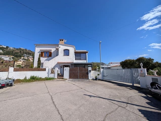 1 chambre Finca/Maison de Campagne à vendre à Roses avec piscine - 650 000 € (Ref: 9942659)