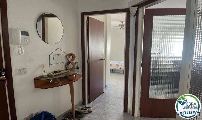 3 bedroom Apartment for sale in Roses - € 265,000 (Ref: 9948069)