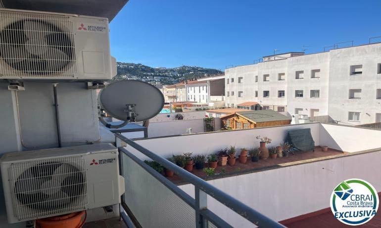 3 bedroom Apartment for sale in Roses - € 265,000 (Ref: 9948069)