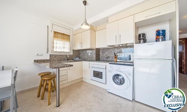 2 soveværelse Lejlighed til salg i Santa Margarida, Roses - € 215.000 (Ref: 9949937)
