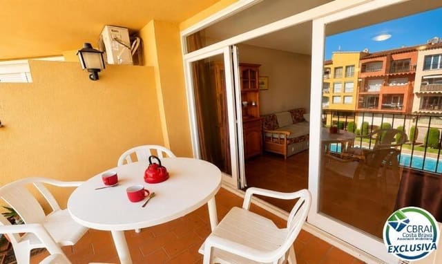 2 soveværelse Lejlighed til salg i Empuriabrava, Castelló d'Empúries med swimmingpool - € 210.000 (Ref: 9958104)