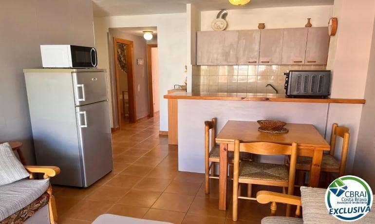 2 bedroom Apartment for sale in Empuriabrava with pool - € 210,000 (Ref: 9958104)