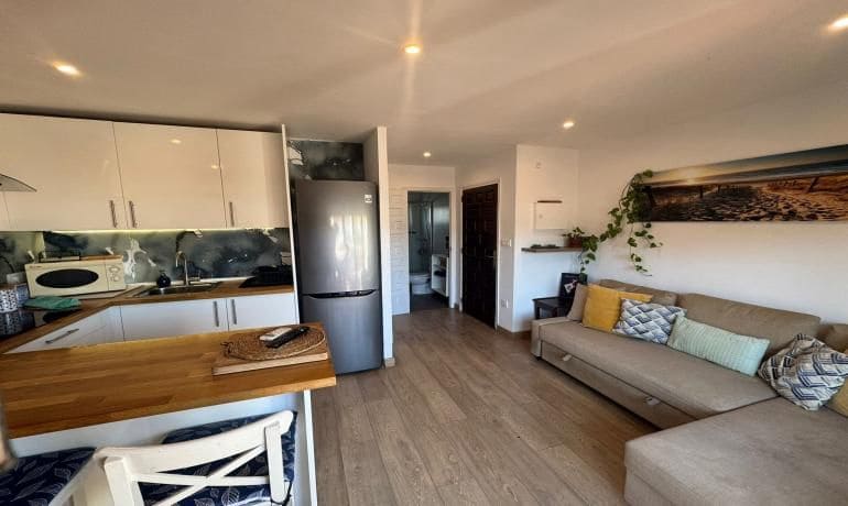 1 slaapkamer Appartement te koop in Empuriabrava met zwembad - € 140.000 (Ref: 9959933)