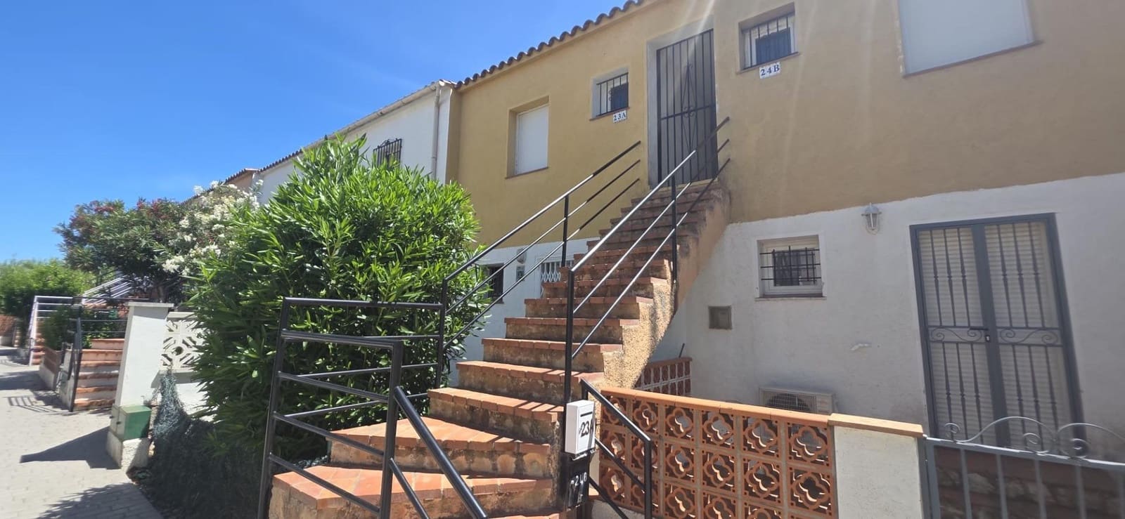 1 slaapkamer Appartement te koop in Empuriabrava met zwembad - € 140.000 (Ref: 9959933)