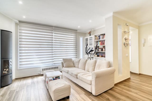 3 Zimmer Villa zu verkaufen in Roses mit Garage - 535.000 € (Ref: 9973450)