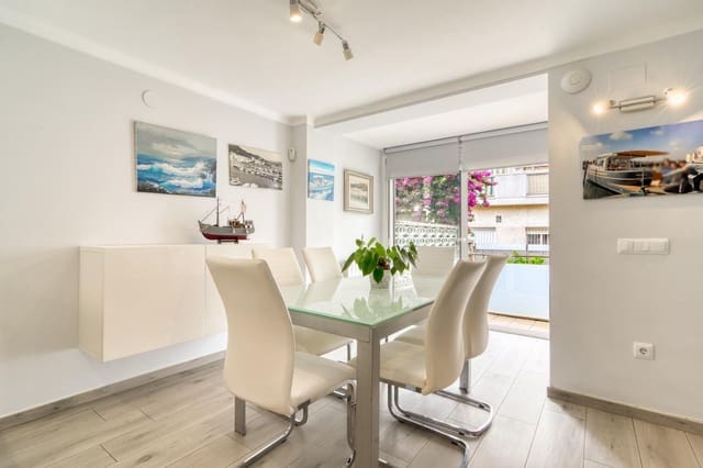 3 Zimmer Villa zu verkaufen in Roses mit Garage - 535.000 € (Ref: 9973450)