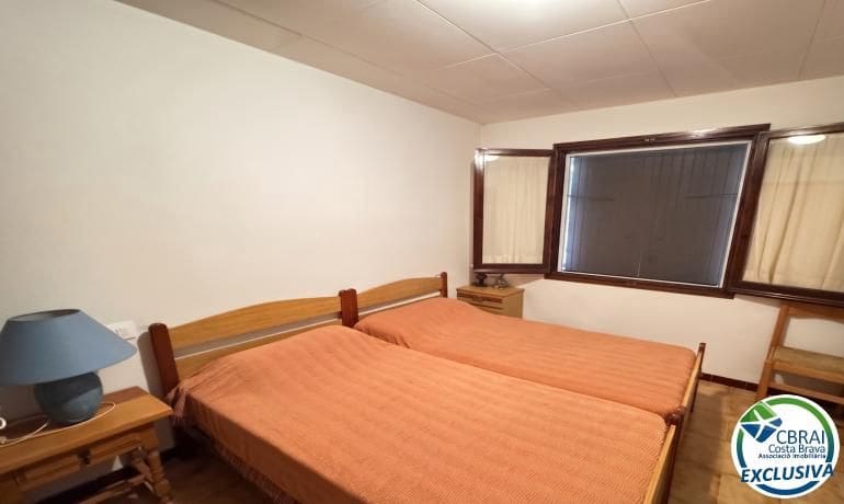 2 bedroom Terraced Villa for sale in Roses - € 178,000 (Ref: 9975572)