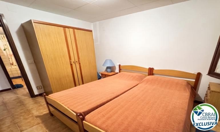 2 bedroom Terraced Villa for sale in Roses - € 178,000 (Ref: 9975572)