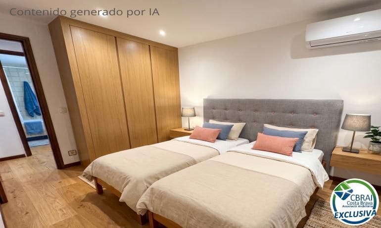 2 bedroom Terraced Villa for sale in Roses - € 178,000 (Ref: 9975572)