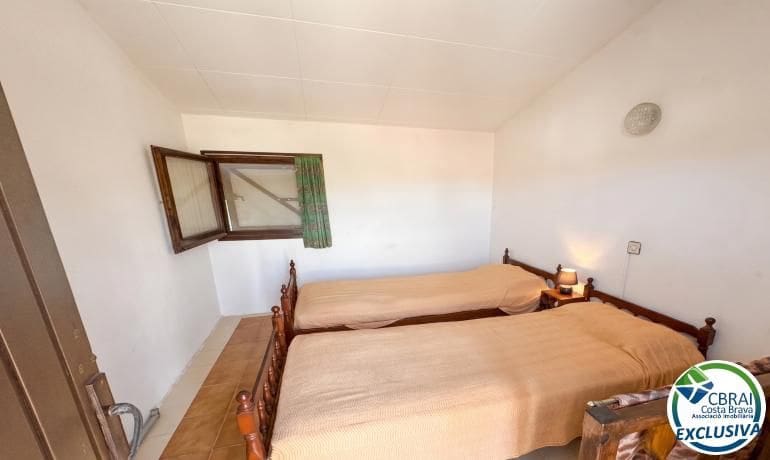 2 bedroom Terraced Villa for sale in Roses - € 178,000 (Ref: 9975572)