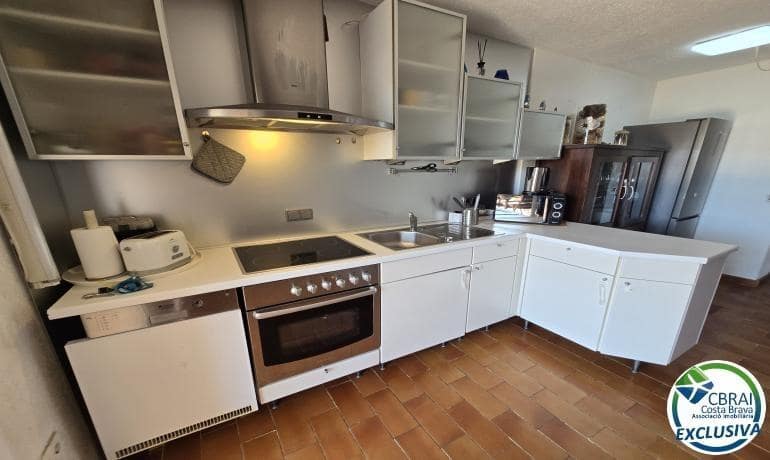 2 bedroom Apartment for sale in Empuriabrava - € 349,000 (Ref: 9977438)