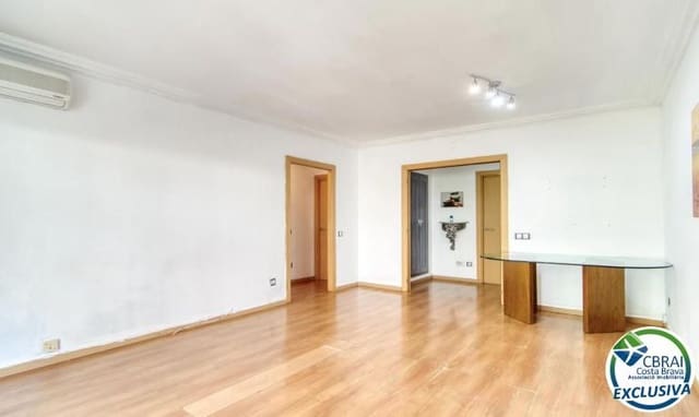 Apartamento de 2 habitaciones en Roses en venta - 175.000 € (Ref: 9986977)
