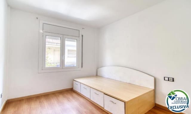 Apartamento de 2 habitaciones en Roses en venta - 175.000 € (Ref: 9986977)