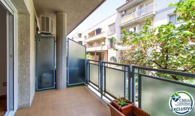 Apartamento de 2 habitaciones en Roses en venta - 175.000 € (Ref: 9986977)