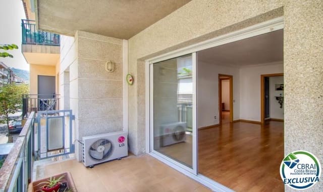 Apartamento de 2 habitaciones en Roses en venta - 175.000 € (Ref: 9986977)