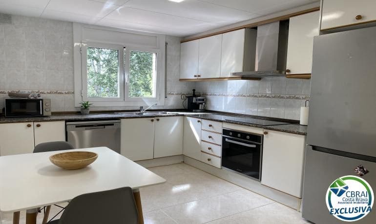 4 quarto Casa em Banda para venda em Roses - 390 000 € (Ref: 9986979)