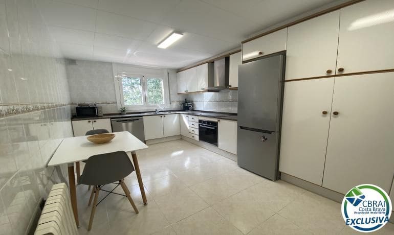 4 quarto Casa em Banda para venda em Roses - 390 000 € (Ref: 9986979)