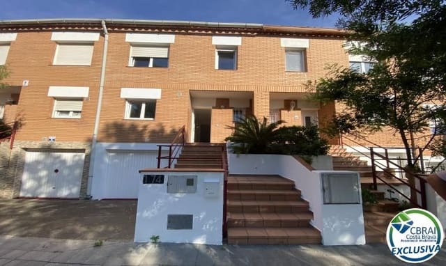 4 sovrum Hus till salu i Roses - 390 000 € (Ref: 9986979)