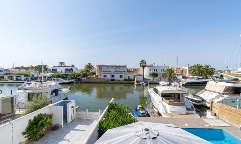 3 soverom Villa til salgs i Santa Margarida med svømmebasseng garasje - € 670 000 (Ref: 9997209)