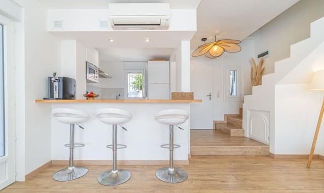3 soverom Villa til salgs i Santa Margarida, Roses med svømmebasseng garasje - € 670 000 (Ref: 9997209)
