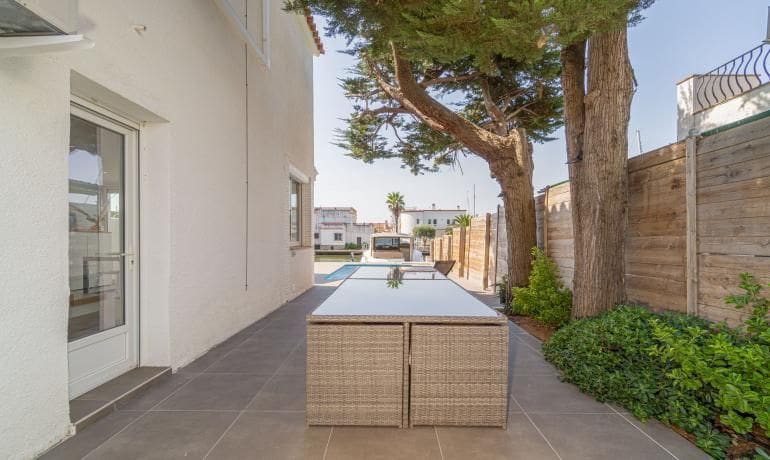 3 soverom Villa til salgs i Santa Margarida med svømmebasseng garasje - € 670 000 (Ref: 9997209)