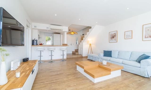 3 soverom Villa til salgs i Santa Margarida, Roses med svømmebasseng garasje - € 670 000 (Ref: 9997209)
