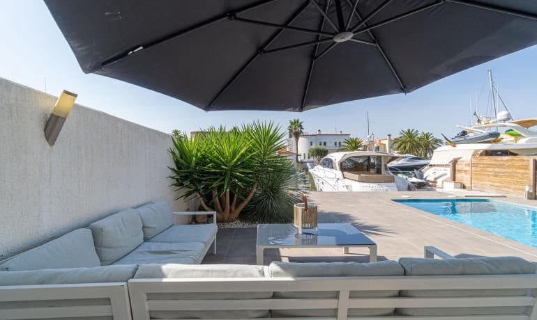 3 soverom Villa til salgs i Santa Margarida med svømmebasseng garasje - € 670 000 (Ref: 9997209)