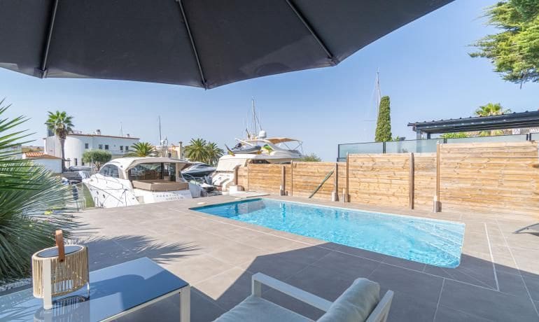 3 soverom Villa til salgs i Santa Margarida med svømmebasseng garasje - € 670 000 (Ref: 9997209)