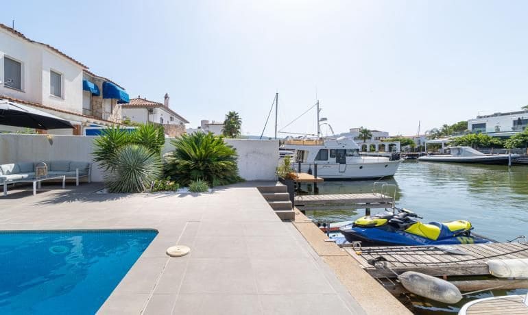 3 soverom Villa til salgs i Santa Margarida med svømmebasseng garasje - € 670 000 (Ref: 9997209)