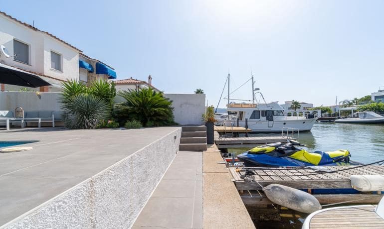 3 soverom Villa til salgs i Santa Margarida med svømmebasseng garasje - € 670 000 (Ref: 9997209)