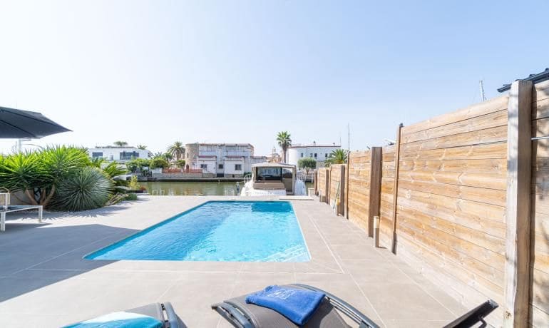 3 soverom Villa til salgs i Santa Margarida med svømmebasseng garasje - € 670 000 (Ref: 9997209)