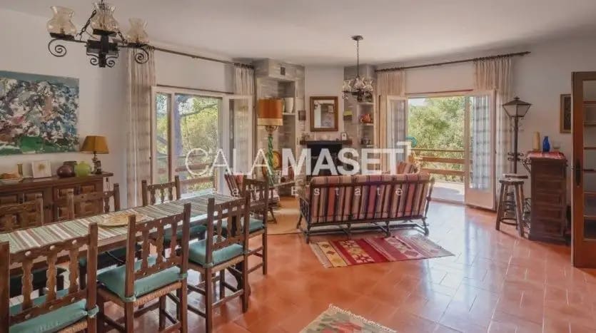 5 sovrum Finca/Hus på landet till salu i Castell-Platja d'Aro med garage - 845 000 € (Ref: 9890794)