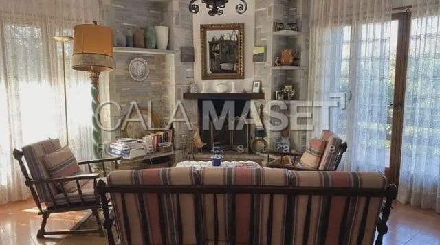 5 soverom Finca/Herregård til salgs i Castell-Platja d'Aro med garasje - € 845 000 (Ref: 9890794)