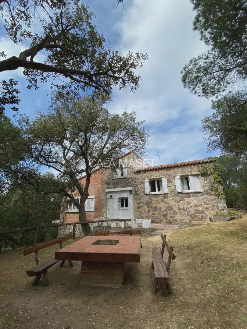 5 sovrum Finca/Hus på landet till salu i Castell-Platja d'Aro med garage - 845 000 € (Ref: 9890794)