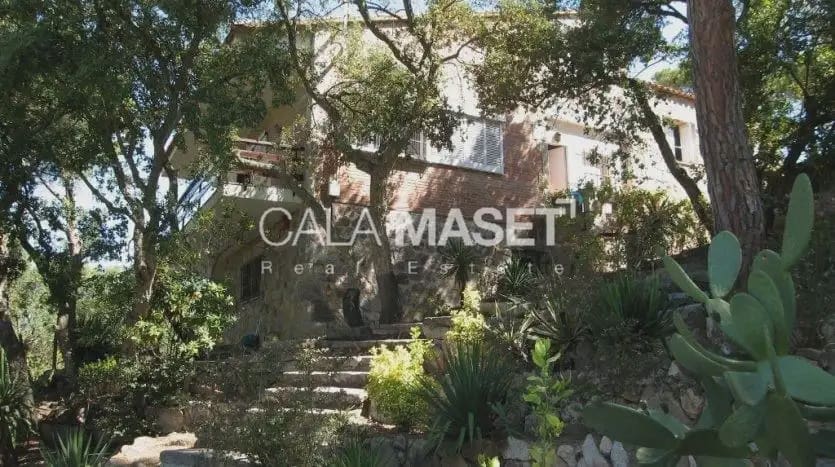 5 sovrum Finca/Hus på landet till salu i Castell-Platja d'Aro med garage - 845 000 € (Ref: 9890794)