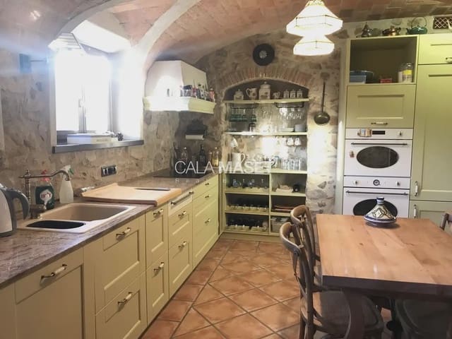 6 sovrum Finca/Hus på landet till salu i Castell d'Aro, Castell-Platja d'Aro med garage - 2 250 000 € (Ref: 9890796)