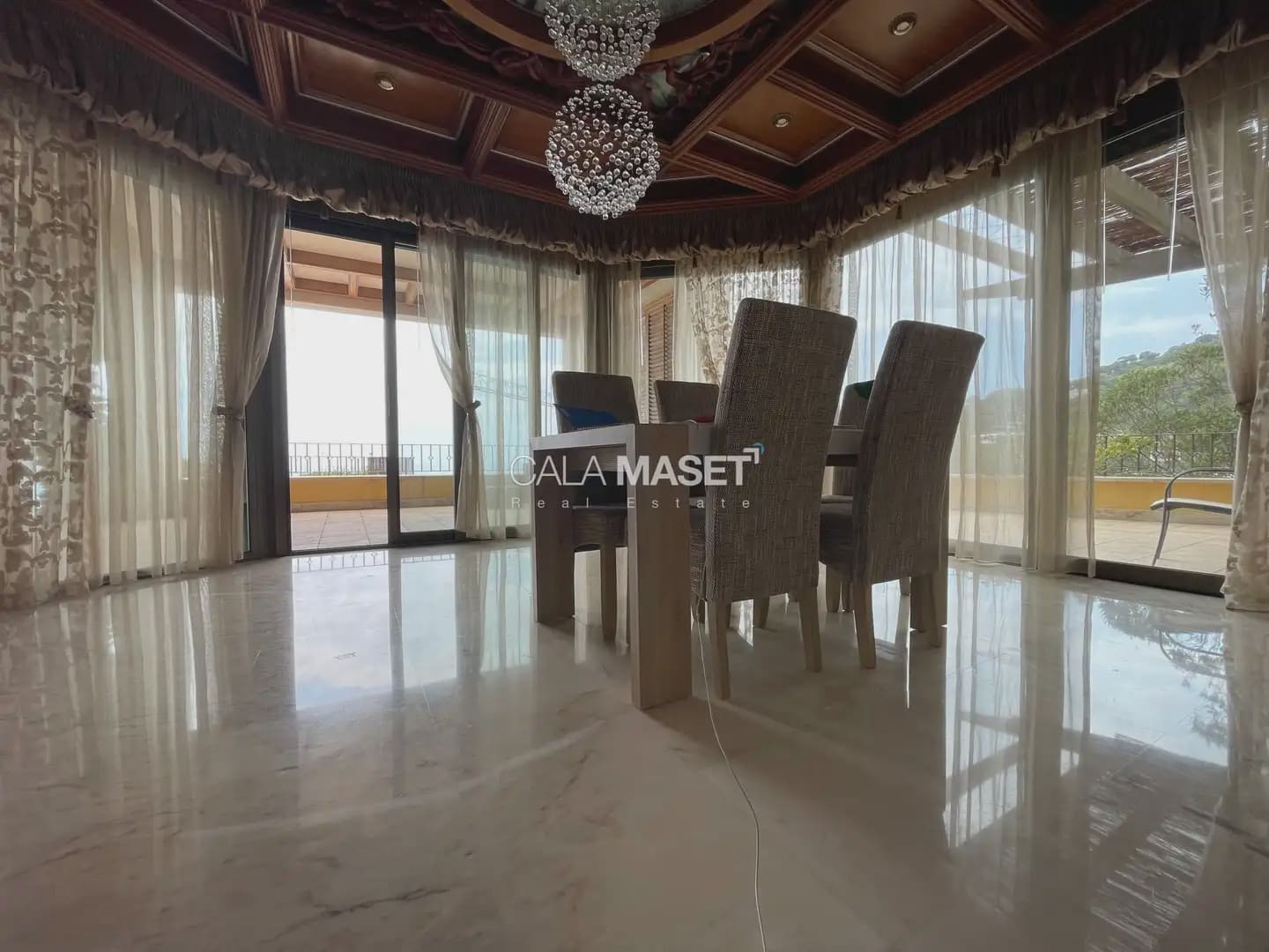11 soveværelse Villa til salg i Sant Feliu de Guixols med garage - € 9.500.000 (Ref: 9890798)