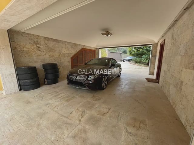 11 soveværelse Villa til salg i Sant Feliu de Guíxols med garage - € 9.500.000 (Ref: 9890798)