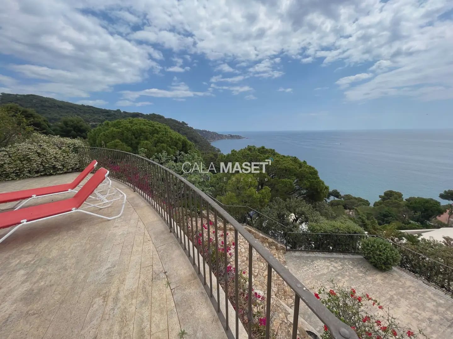 11 soveværelse Villa til salg i Sant Feliu de Guixols med garage - € 9.500.000 (Ref: 9890798)