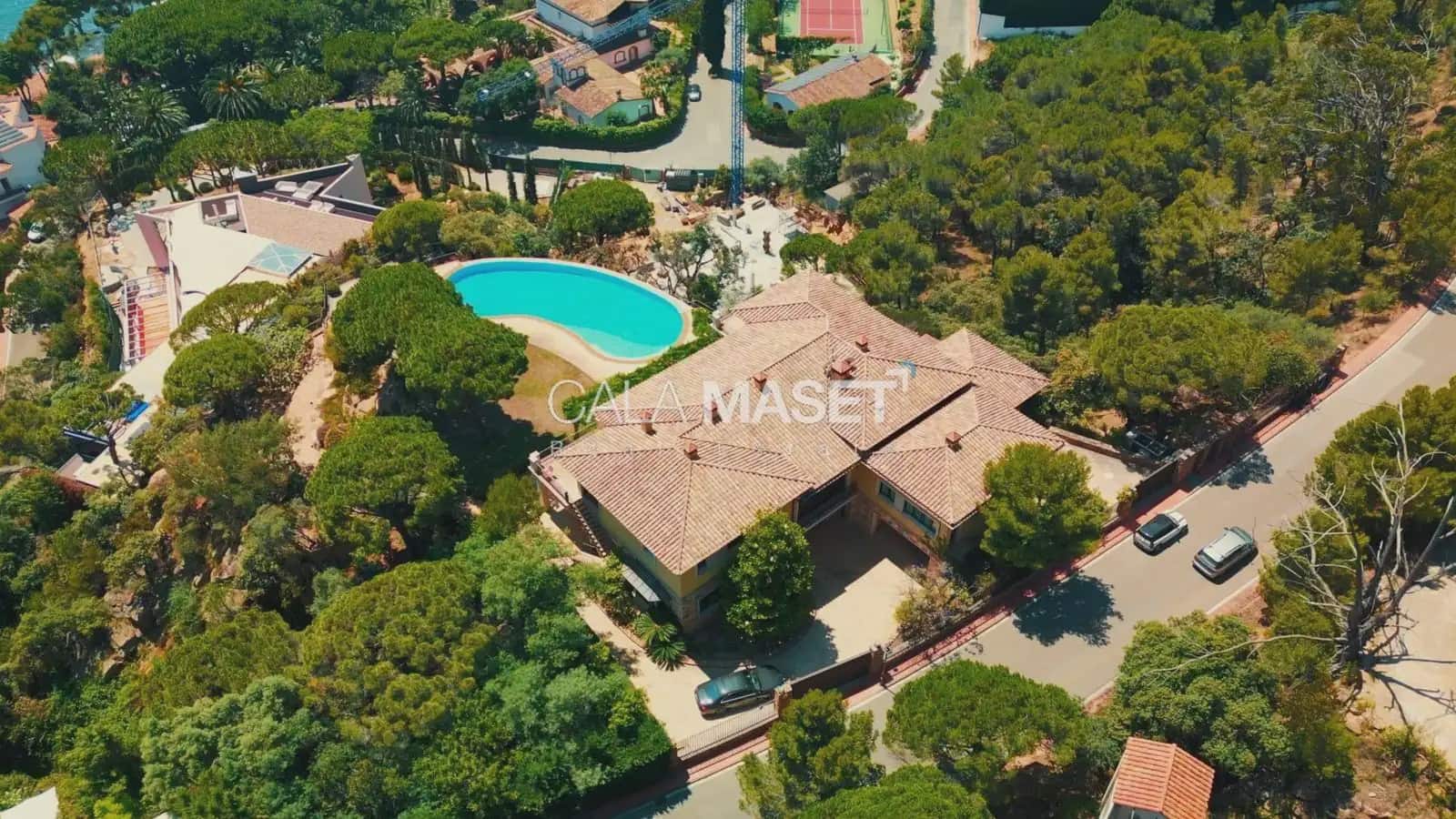 11 soveværelse Villa til salg i Sant Feliu de Guixols med garage - € 9.500.000 (Ref: 9890798)