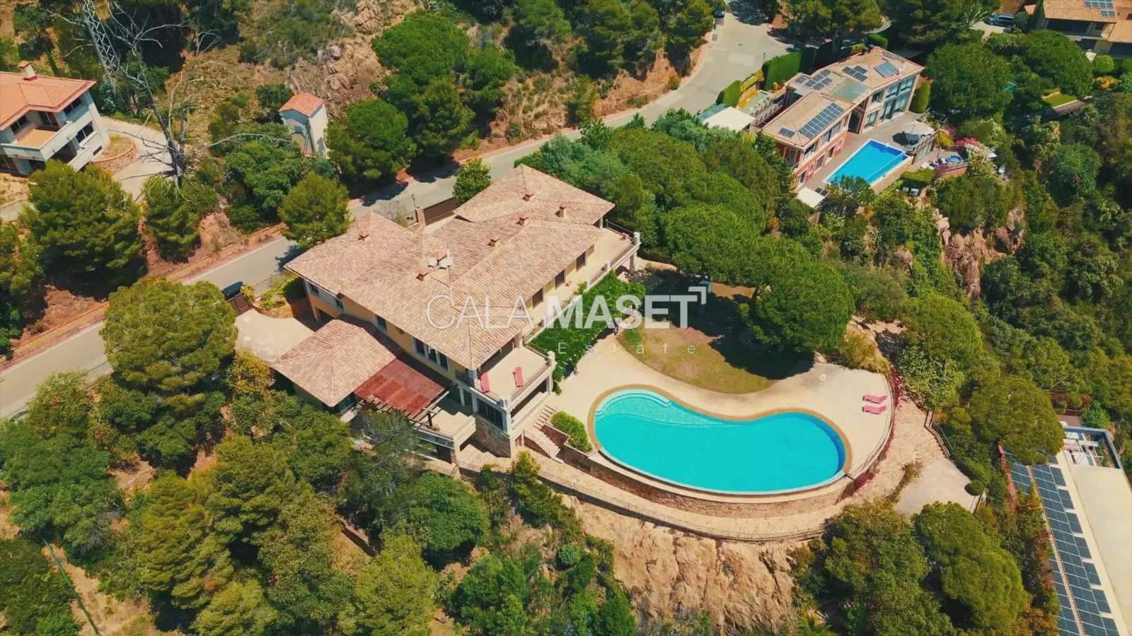 11 soveværelse Villa til salg i Sant Feliu de Guixols med garage - € 9.500.000 (Ref: 9890798)