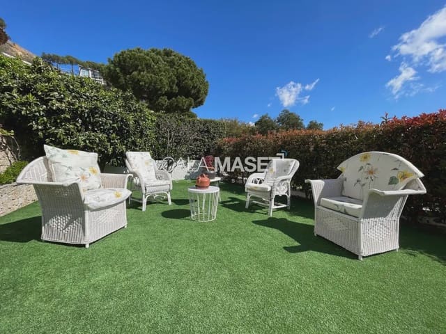 4 slaapkamer Villa te koop in Platja d'Aro, Castell-Platja d'Aro met garage - € 590.000 (Ref: 9890800)
