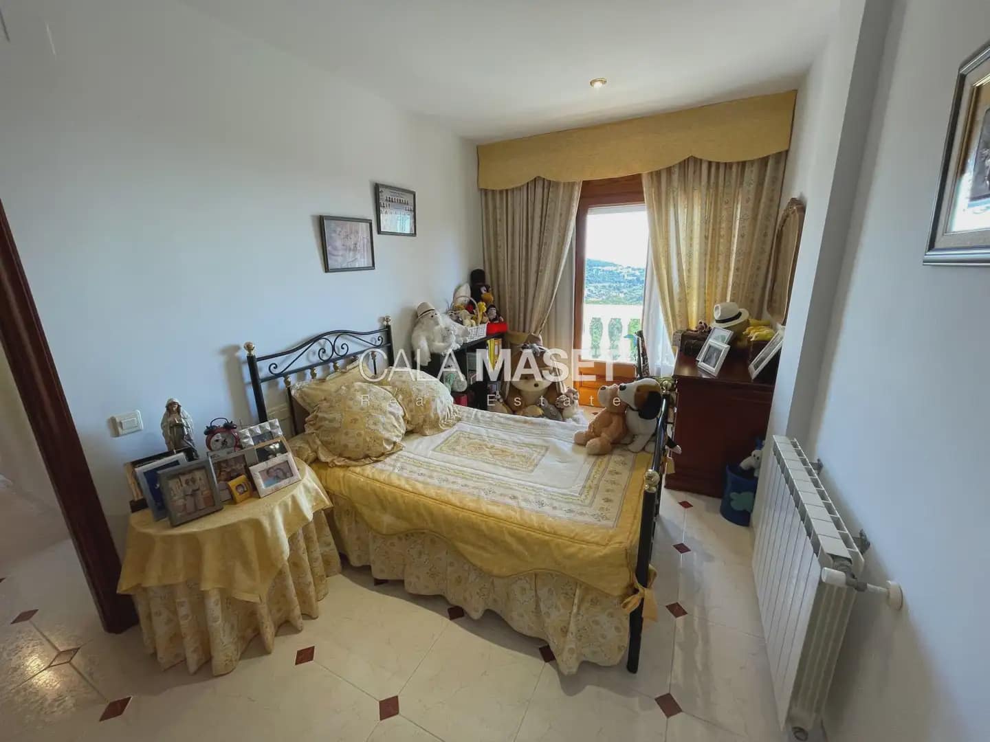 4 slaapkamer Villa te koop in Platja d'Aro met garage - € 590.000 (Ref: 9890800)