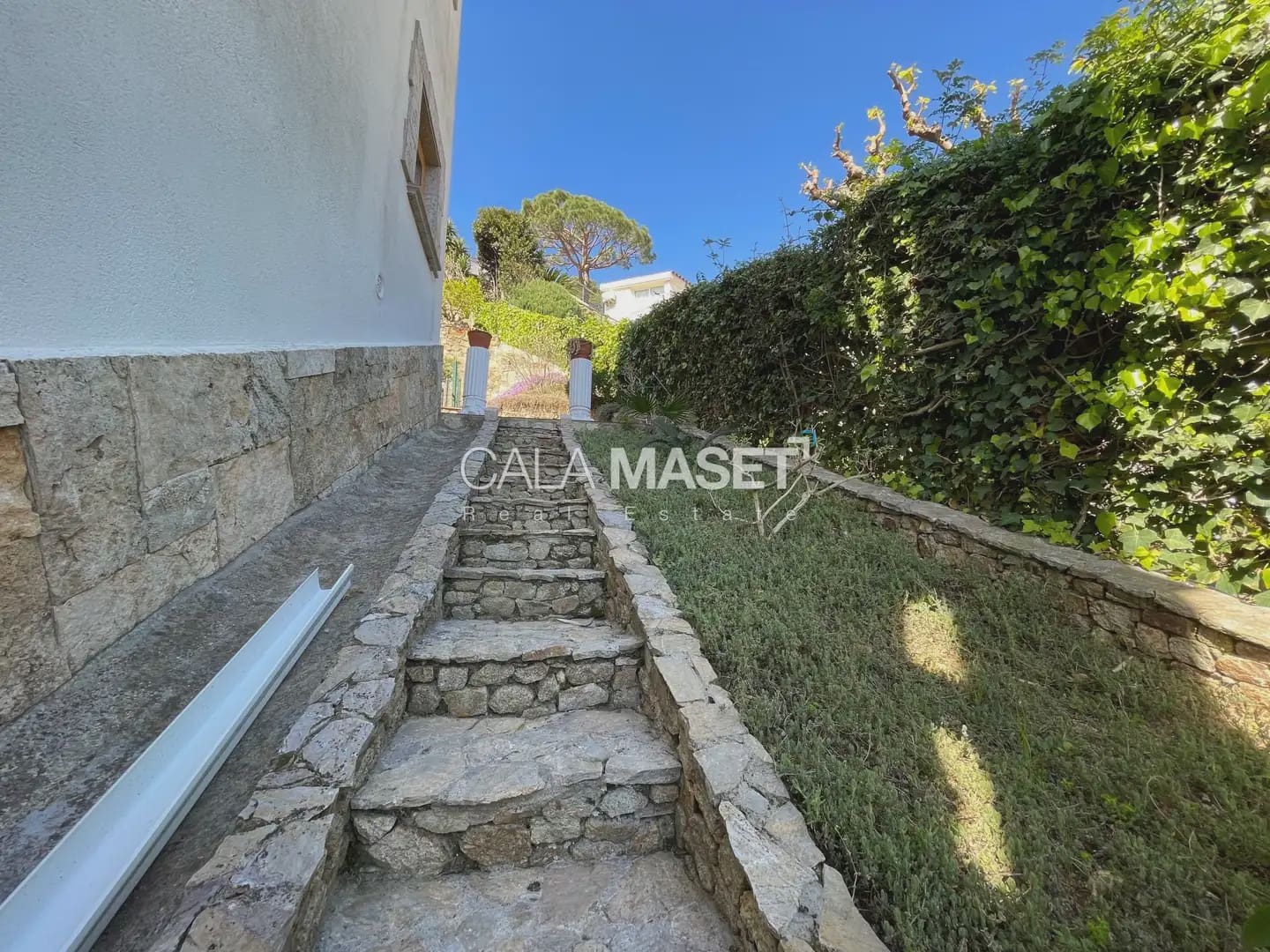 4 slaapkamer Villa te koop in Platja d'Aro met garage - € 590.000 (Ref: 9890800)
